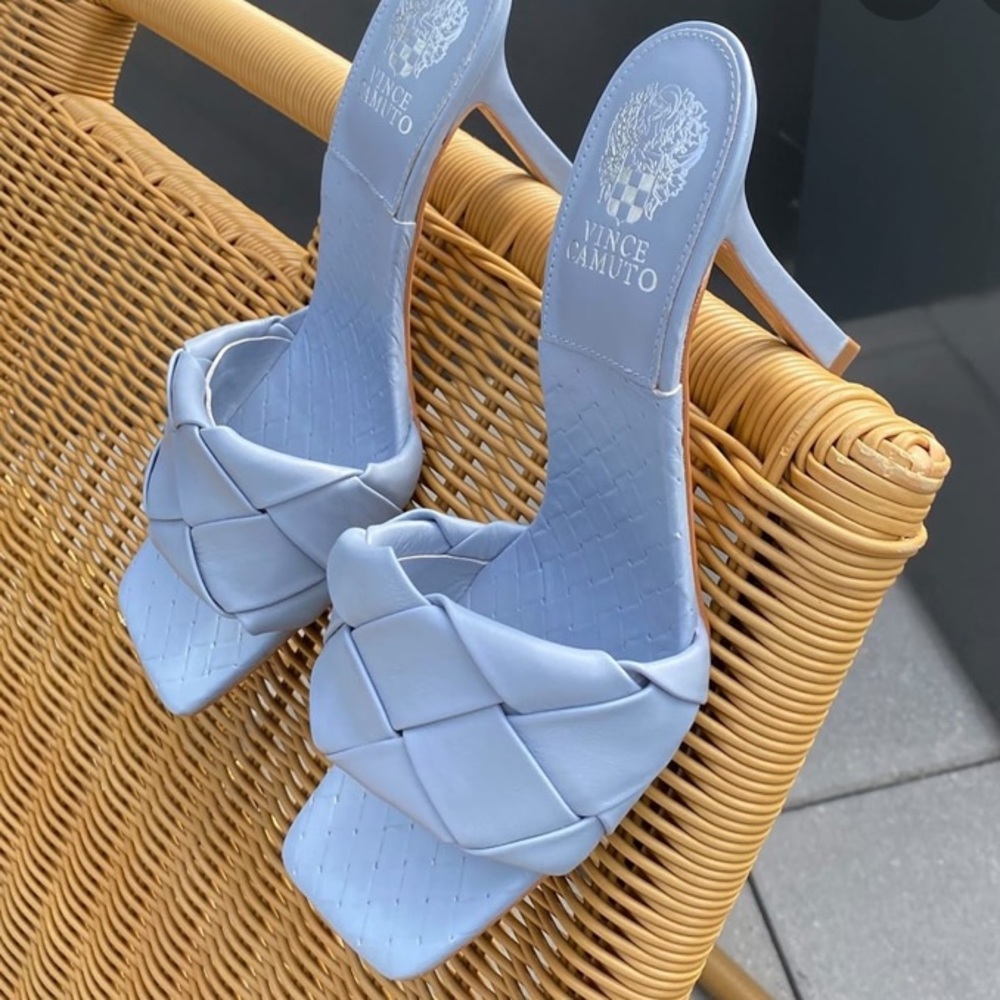 Vince Camuto Brelani Mules❤️